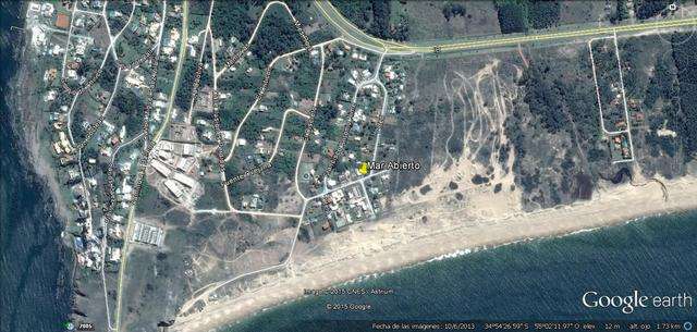 Información de CASAS PL4946 de inmobiliaria PUCURULL en el barrio LAS GRUTAS 
 Ecxelente Ubicación a pasos de la playa!!! Moderna, nueva, muy bien decorada.  