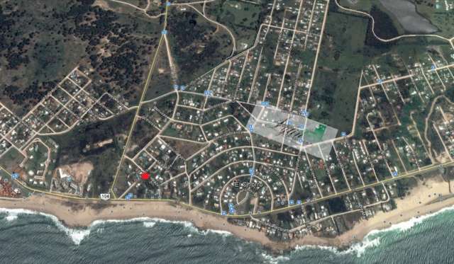 Información de TERRENO YA89 de inmobiliaria AYLIN PROPIEDADES en el barrio EL CHORRO 
 A una cuadra de la playa y a 500m del centro de Manantiales.
En altura se logra vista.  